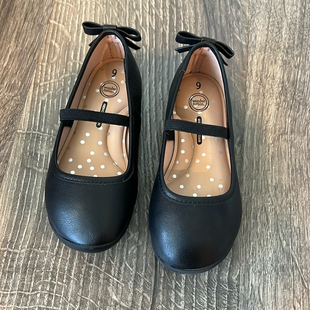 Wonder Nation Black Memory Foam flats
